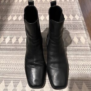 Black Leather Women’s Boots